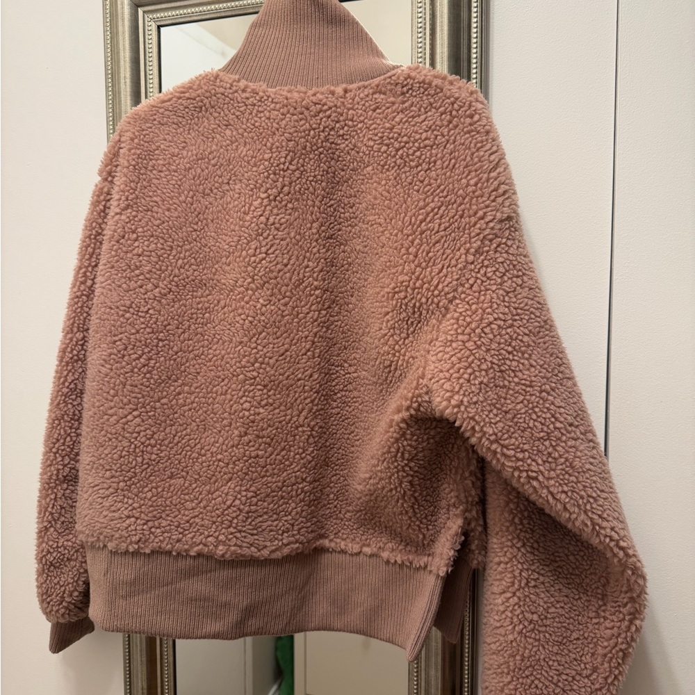 Varley pullover - Picture 2 of 3